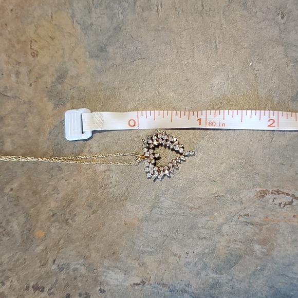 Vintage Kay Jewelers gold and diamond heart neclace - Picture 5 of 6